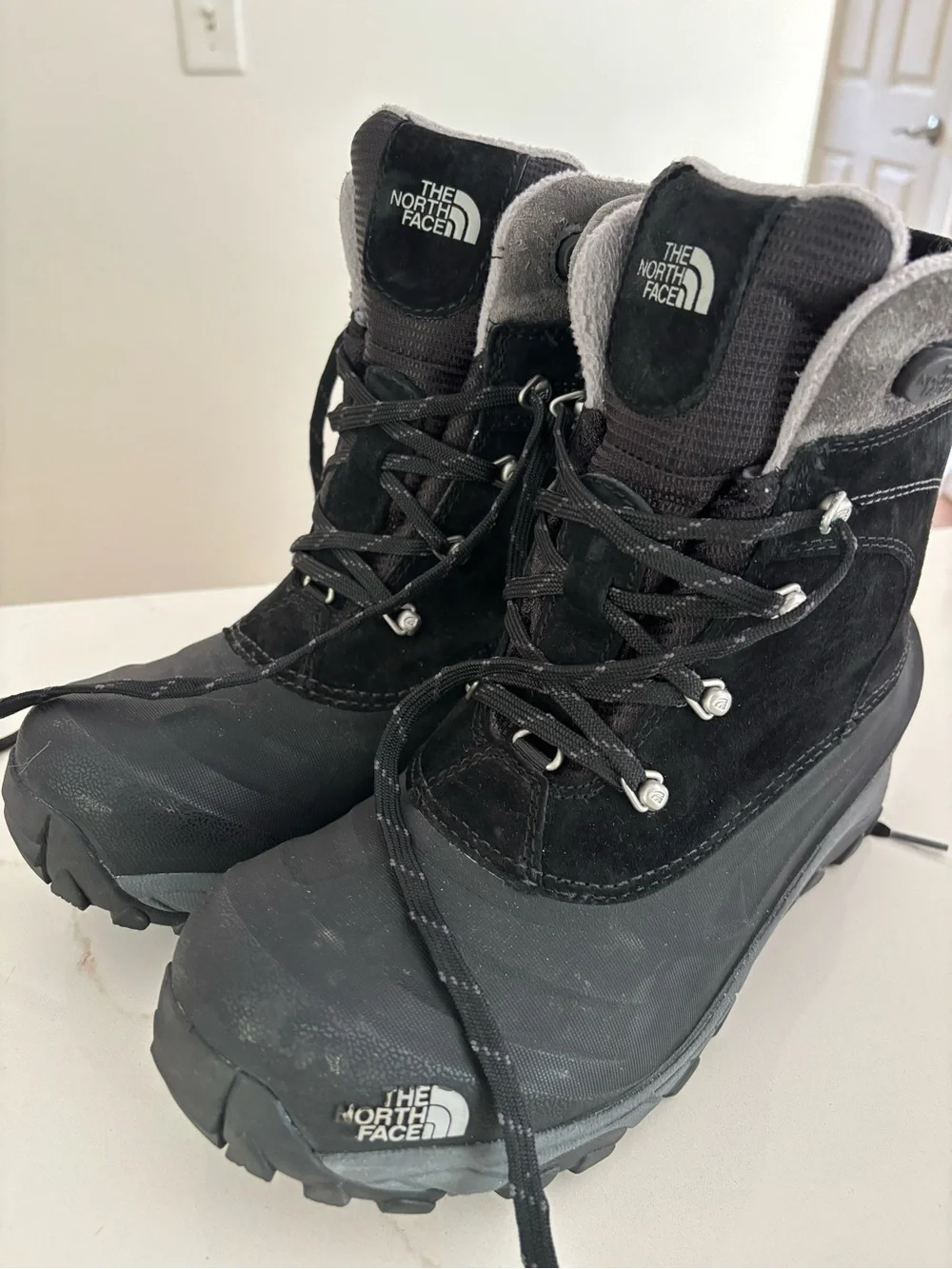 The North Face Black Waterproof Insulated Snow Boots Mens US Size 10